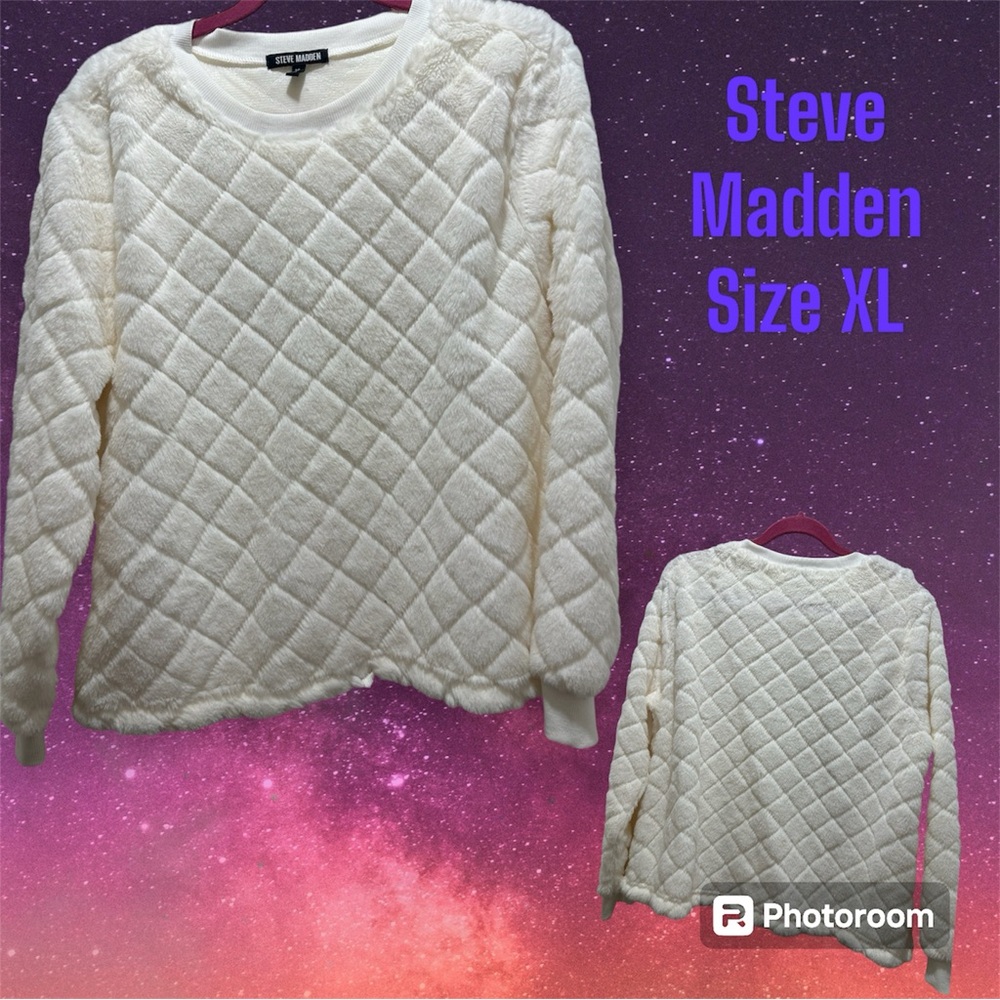 White faux fur fuzzy Steve Madden crewneck sweater juniors XL